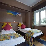 Spacious With Garden Дом отдыха