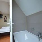 Spacious With Garden *