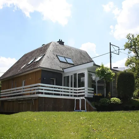 Hébergement de vacances Spacious With Garden