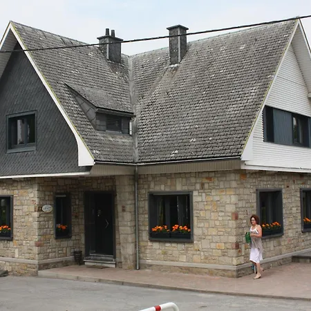 Hébergement de vacances Spacious With Garden Waimes